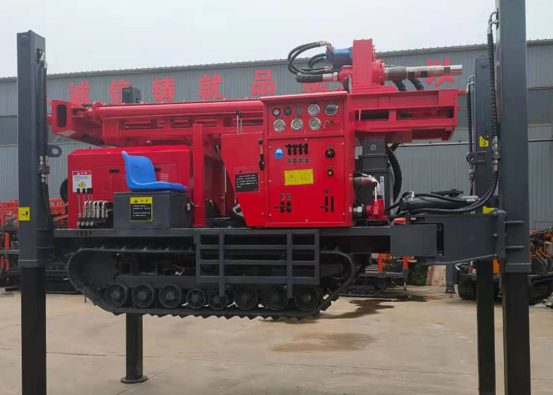 15KN Lifting Capacity Water Well Drilling Rig For Water Borehole Drilling