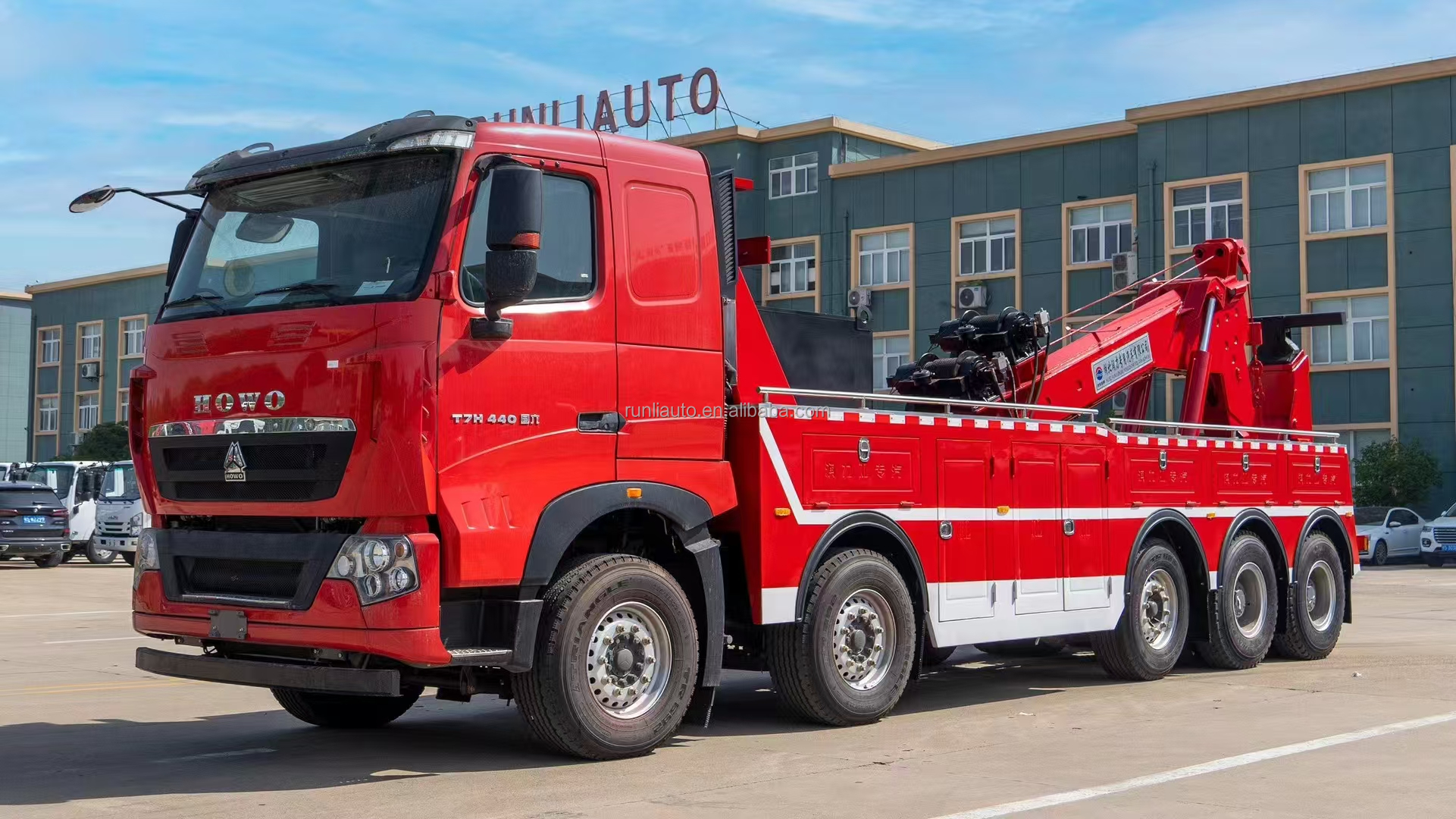 Factory Sinotruk HOWO Tow 100 Tonnes 10X6 6wd Heavy Duty Wheel Lift Tow Truck Wrecker Truck Towing Truck