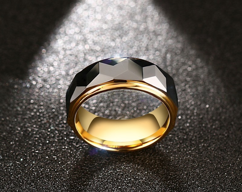 Men's 8mm Gold Black Faceted Tungsten Carbide Rings High Polished Wedding Bands for Couple Fashion Jewelry Comfort Fit
