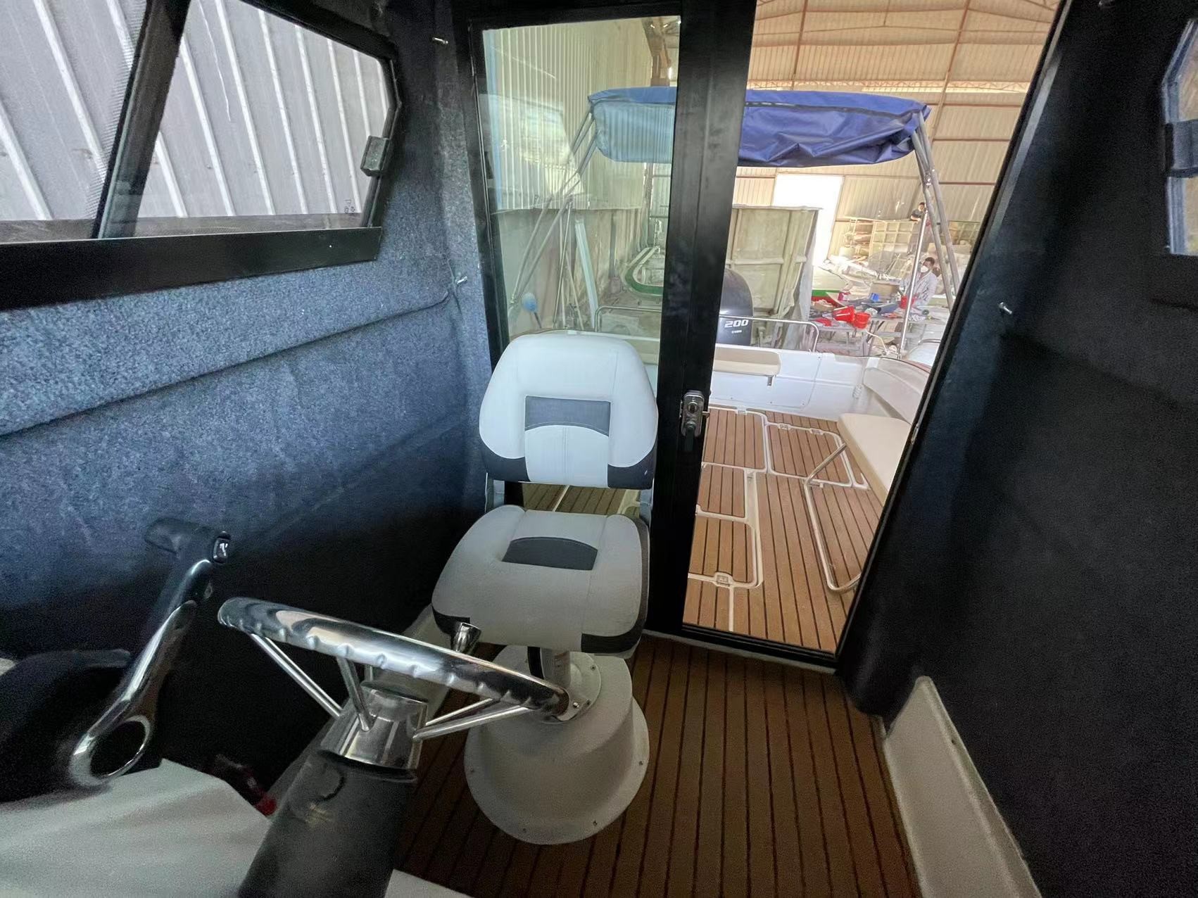 2023 new 7.6m fiberglass fishing boat for relax and recreation with cabin for sea
