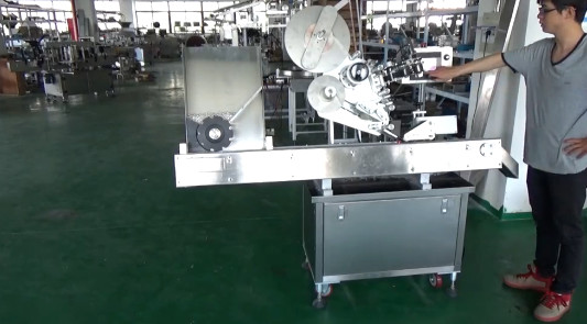 Cosmetic Automatic Labeling Machine High Speed For Slim Cylindrical Container