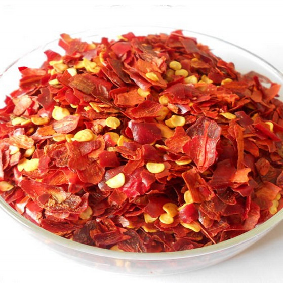 Dehydrated Crushed Chilli Peppers 5mm Red Chili Flakes 8 Mesh