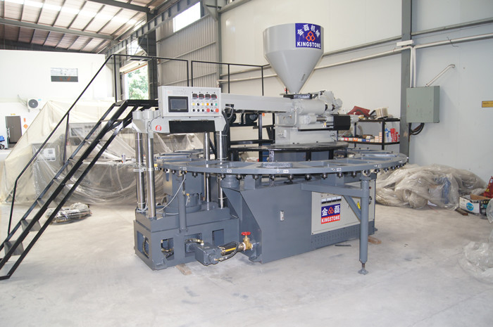 110-150 Pairs / Hour Shoe Making Production Line Plastic Slipper Shoes Making Machine