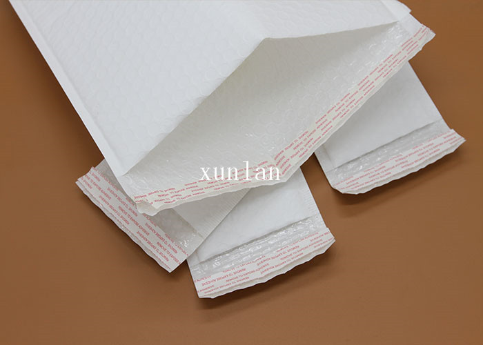 Aluminum Foil Poly Bubble Mailers Padded Envelopes Self Adhesive Tape For Books