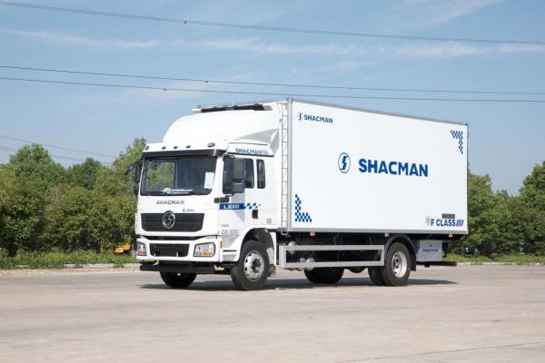 SHACMAN L3000 Van Cargo Truck 4x2 340Hp Lorry truck 290Hp Euro II White 6 wheels