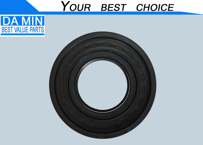 Durable Rear Hub Outer Oil Seal 1096254440 For ISUZU FVR CXZ Black Color