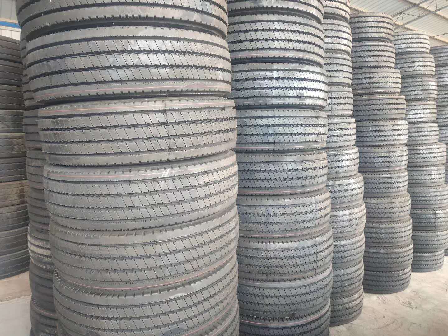 Truck And Bus Tyres 225/70R19.5 All Steel Radial Semi Truck Tires