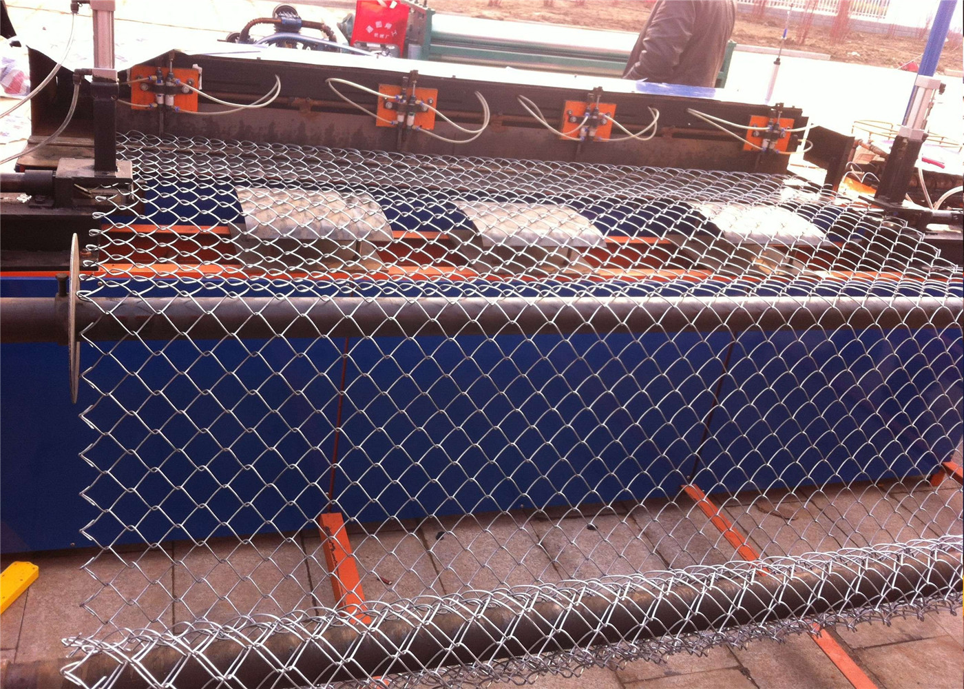 Galvanized chain link fence and pvc coated chain link fence