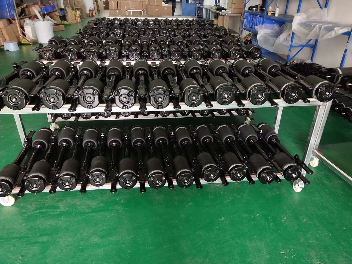 4F0616039AA 4F0616040AA Air Suspension Spring For Audi Shock Absorber A6 C6 Front