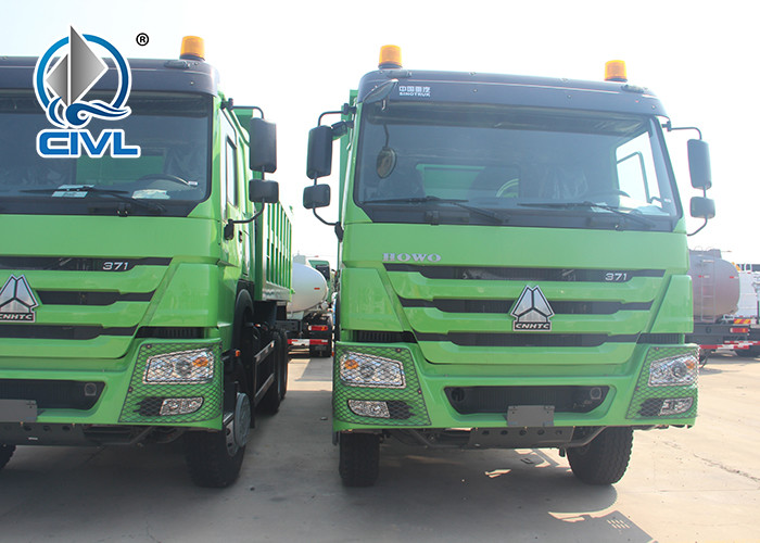 Sinotruk Howo Dump Truck 6x4 371 HP 10 Wheels With LHD 50 Tons 20 - 30 CBM Bucket Tipper Truck green color