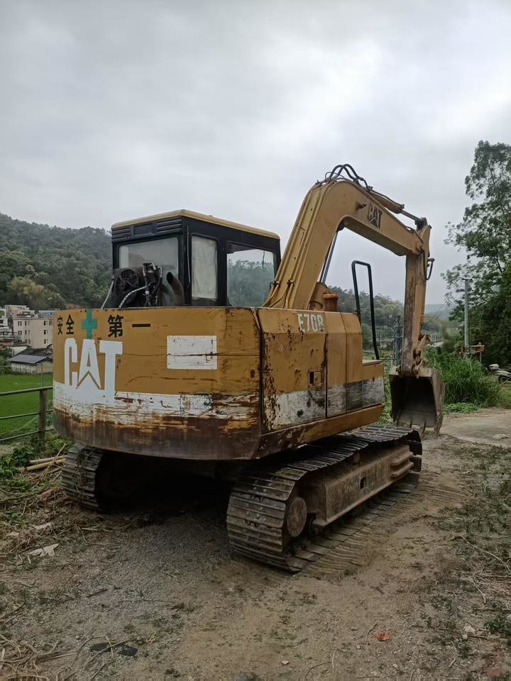 7Ton Mini Used CAT Excavators E70B Earth Moving Machine Equipment