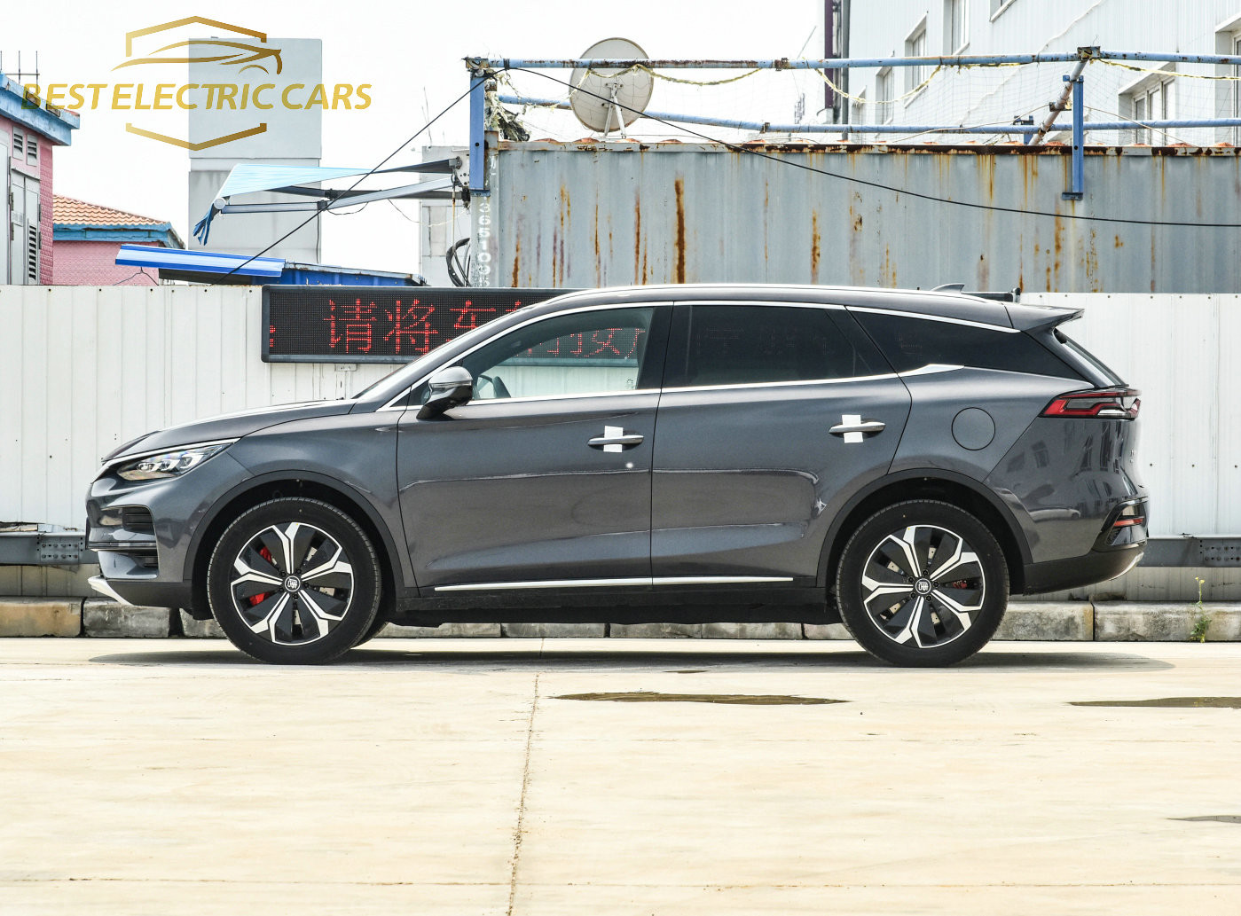 Tang CE 5 Door Electric Car 1725mm Byd Electric Vehicles 180kw