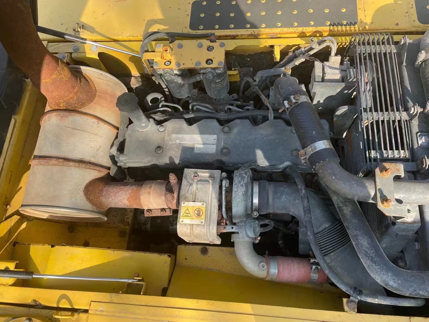 Komatsu PC240 hydraulic excavator from China