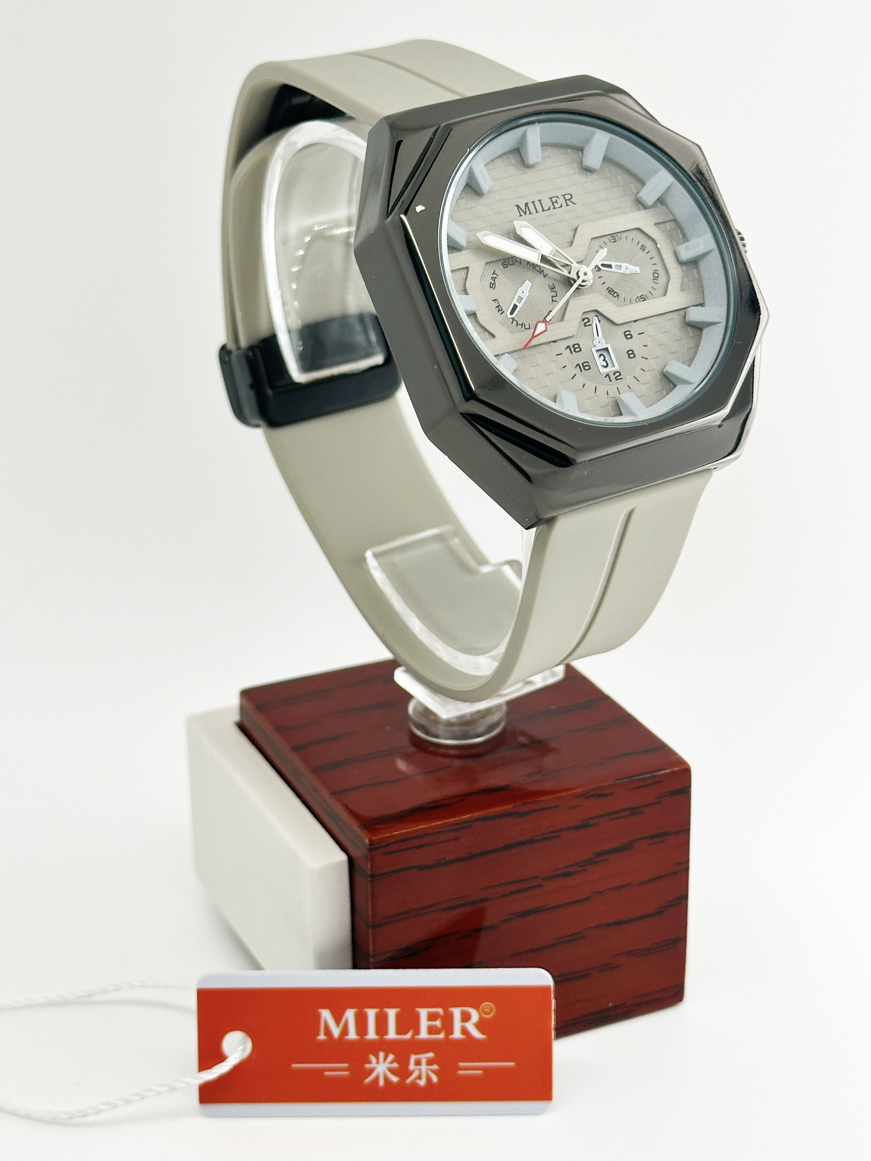 Casual Men's quartz Watches Minimalist Stick Needle Scale Three Eye Six Needle Waterproof men's quartz Watch