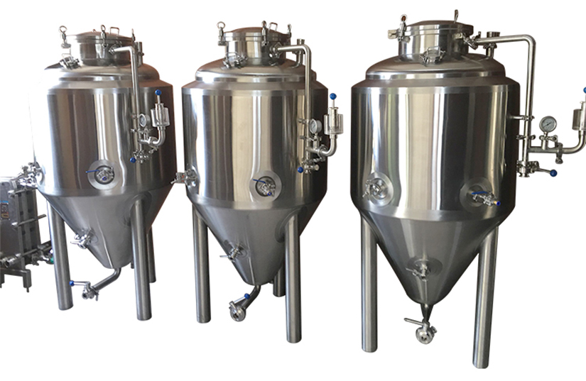 Manufacturing Plant Micro Craft Beer Brewing System with 2.1*0.83*1.53m Package Size