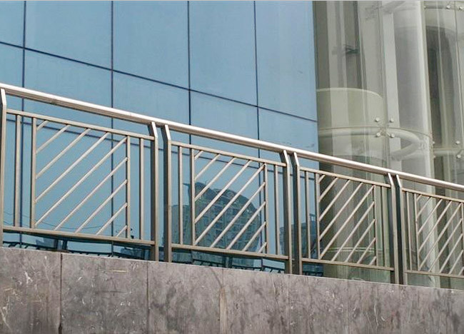 Wholesale High quality stainless steel 304 316 decorative building hardware Railing welded tube
