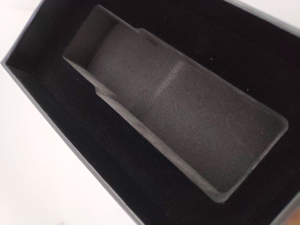 Quality special design rigid cardboard drawer pacakging box for gift with spot UV and velvet innertray