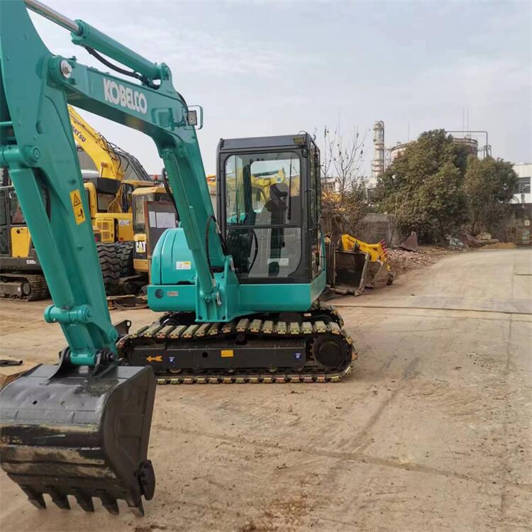 Original Used Kobelco SK75 Excavator Second Hand 7 Ton Mini Earth-moving Machinery Digger