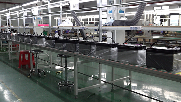 51.2V Solar Power Storage Batteries 100ah 200ah 48V Lithium Ion Energy Storage Battery