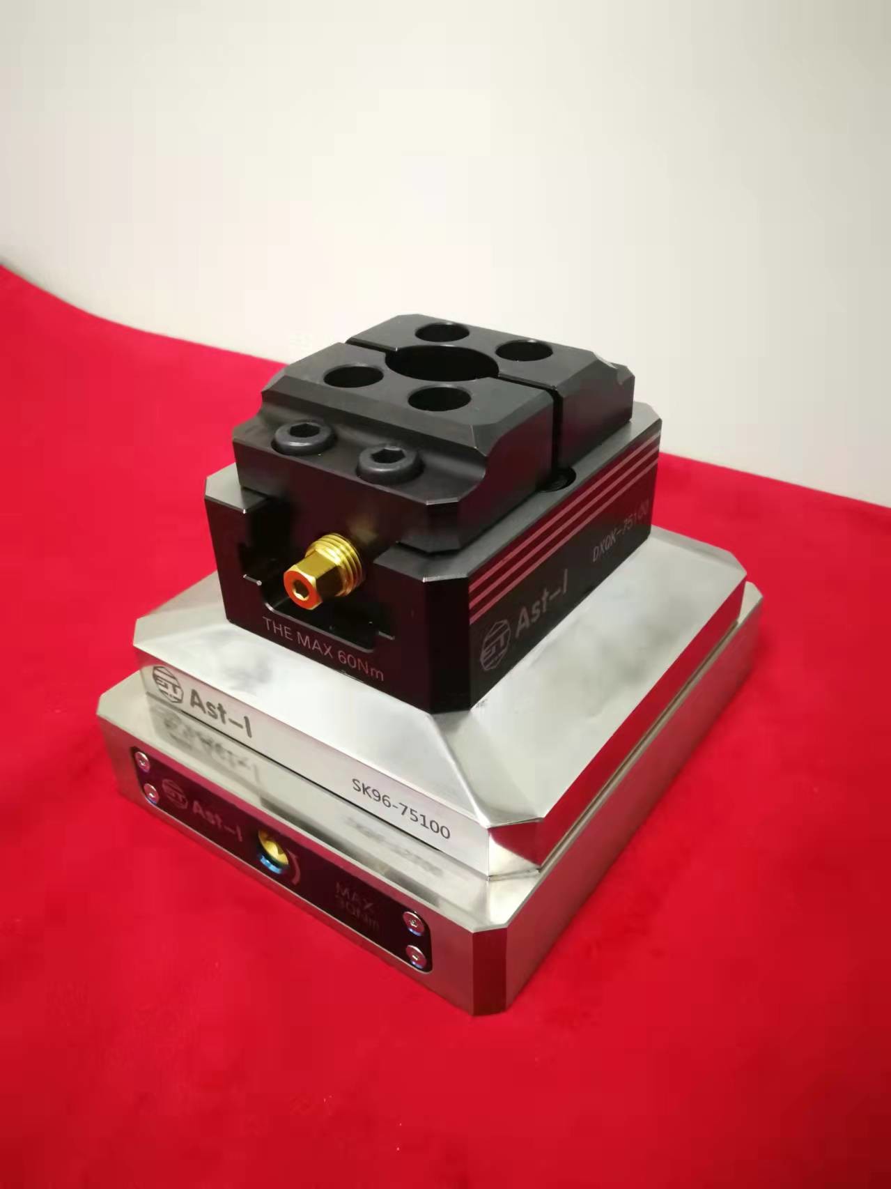 Manual 5 Axis Self Centering Vise / Cnc Milling Machine 0.02mm