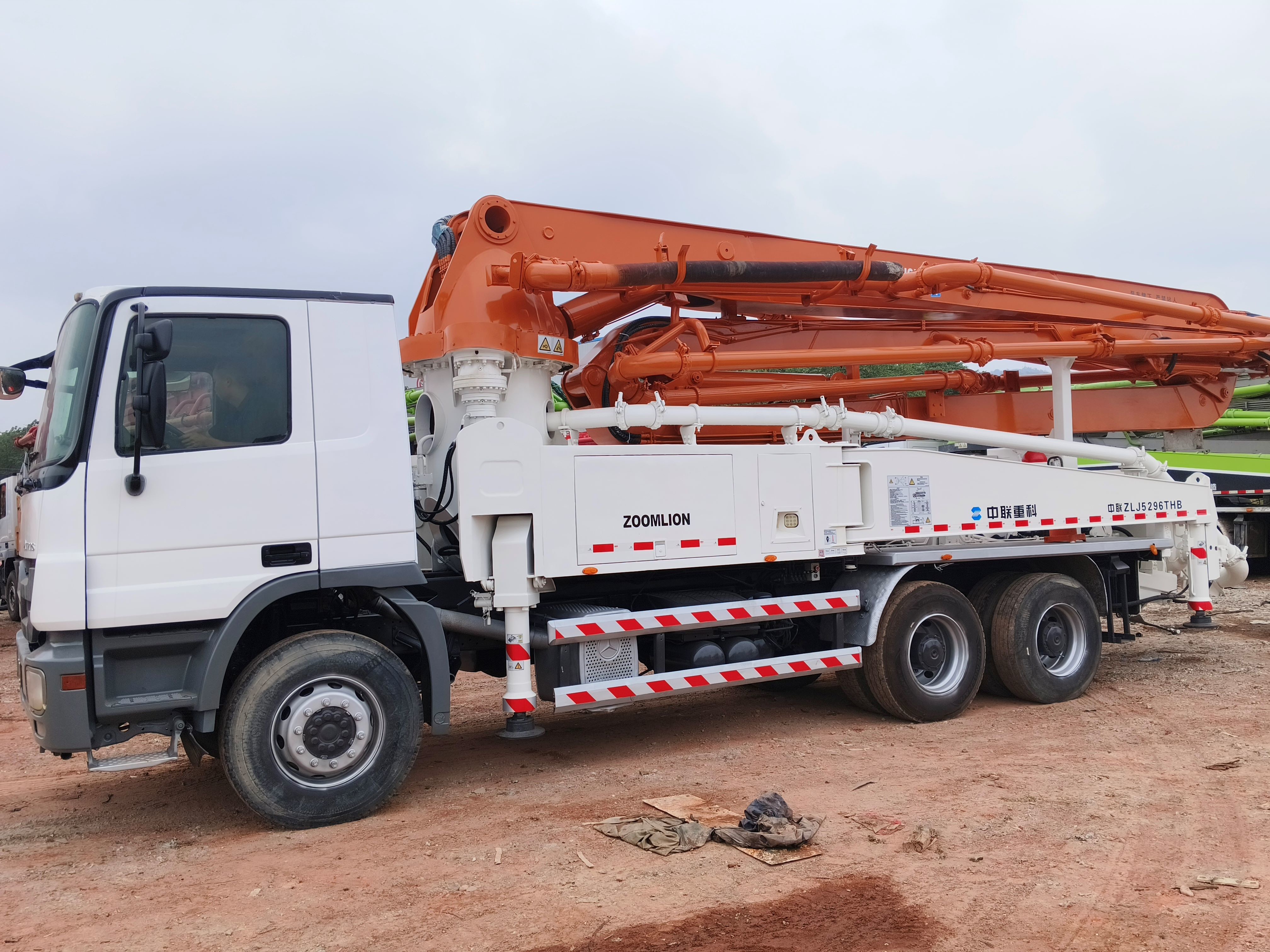 ZOOMLION 2013 Year Concrete Pump Truck 38 M For Sale Used But Stable Condition