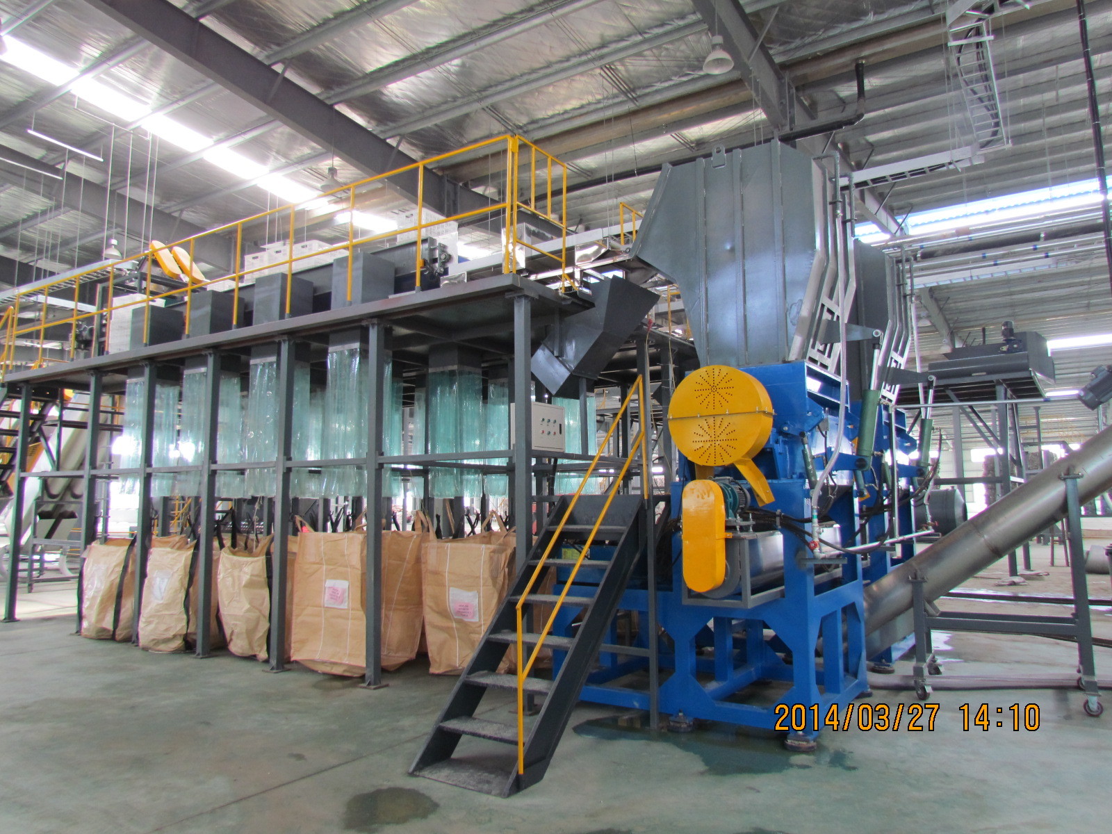 300kg/H 1000kg/H 3000kg/H Lianda Pet Bottle Recycling Machine