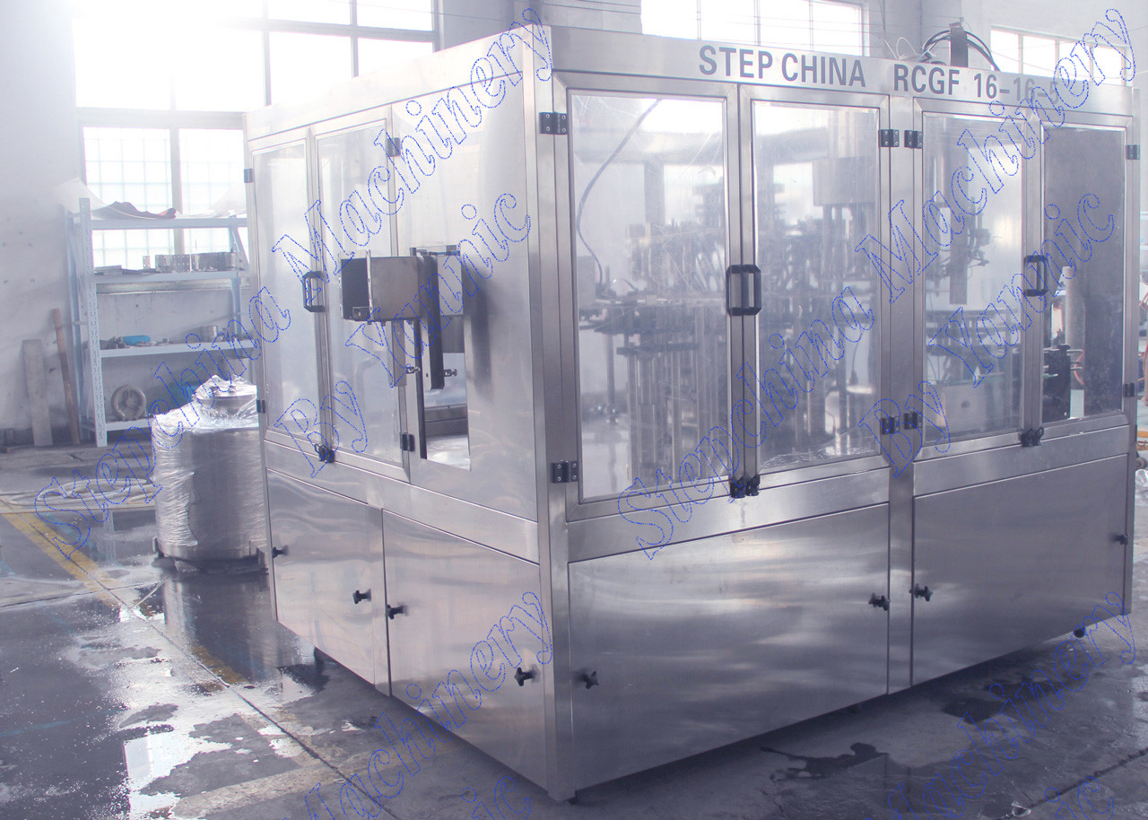 4000 BPH Capacity Bottled Juice Filling Machine With Hot Rotary Filling System