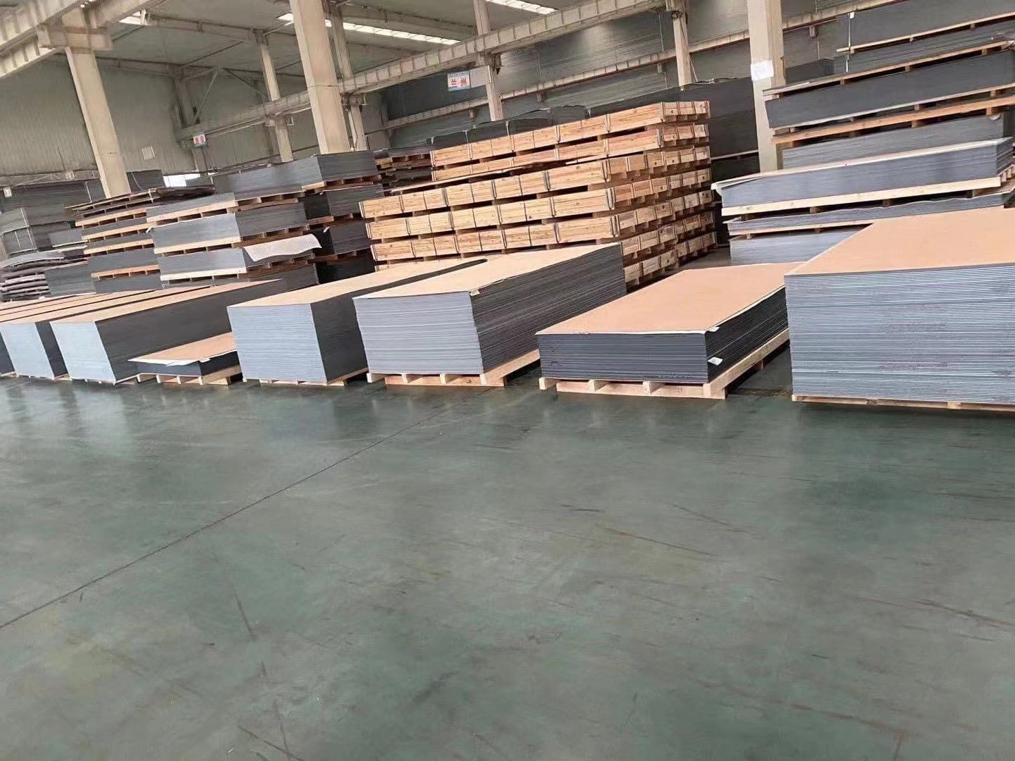 Easy Maintenance And Long-Lasting Performance PVDF Aluminum Composite Panel