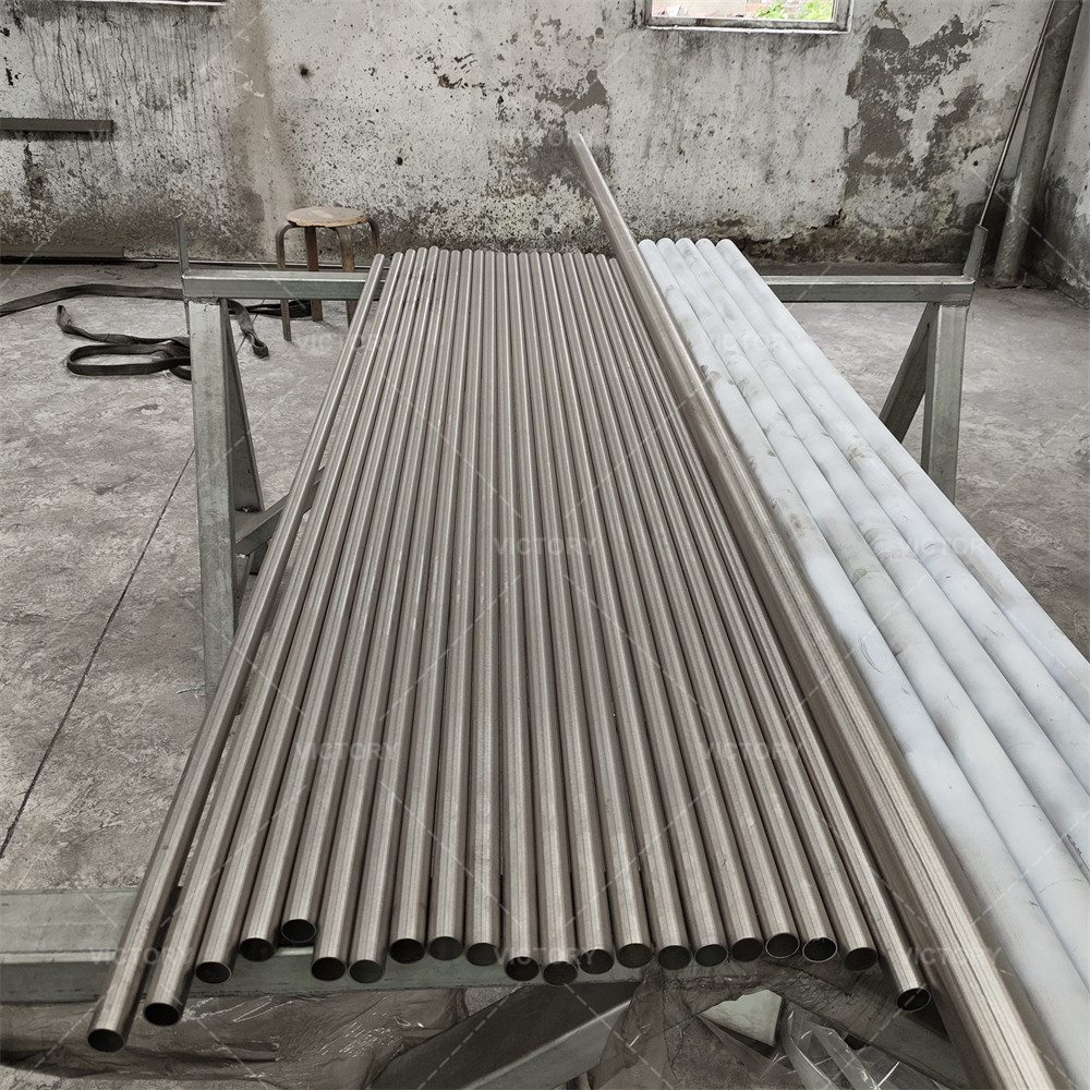 Premium Grade UNS N06625 Inconel Alloy 625 Seamless Nickel Pipe Tubes For Corrosive Environments