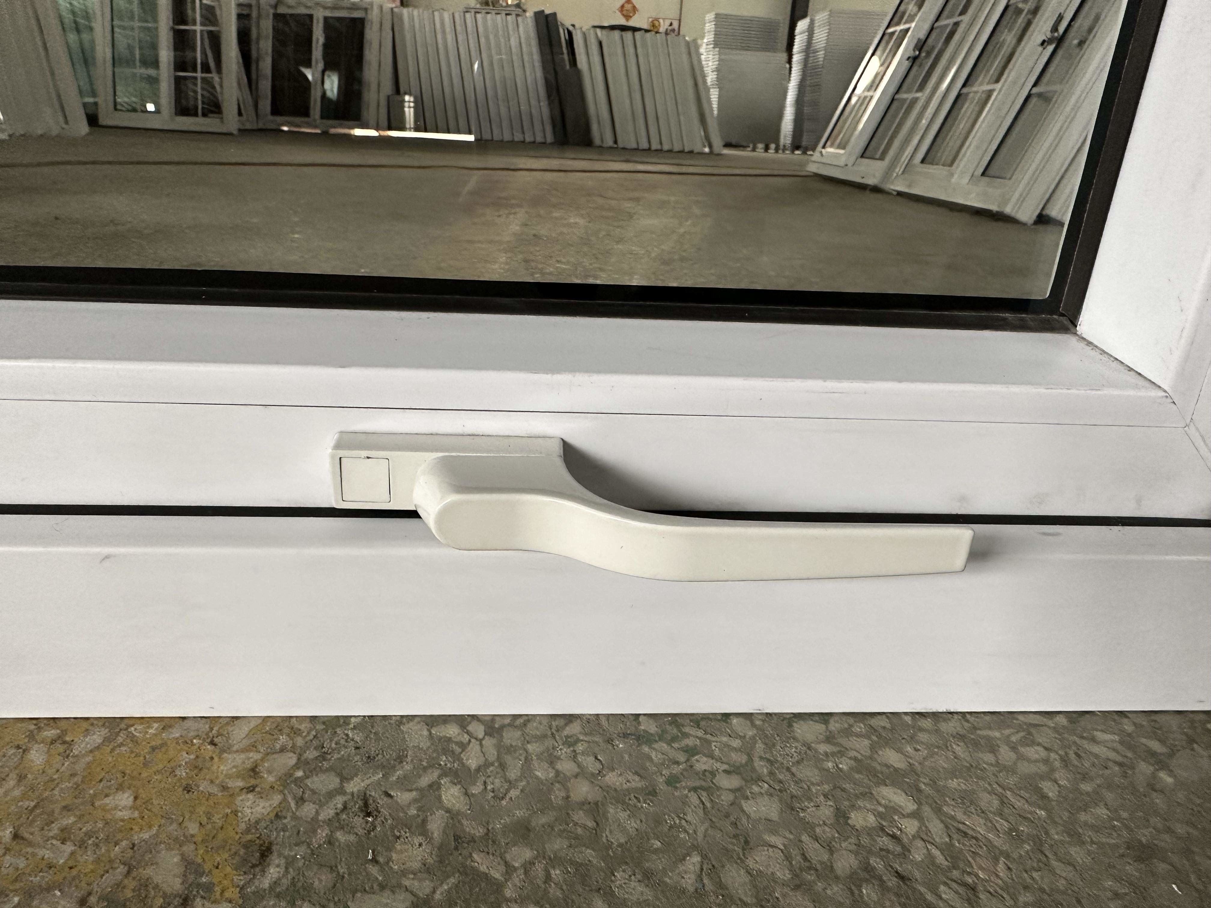 Home Manual UPVC Awning Window White Double Glazing Villa Windows Customized Size