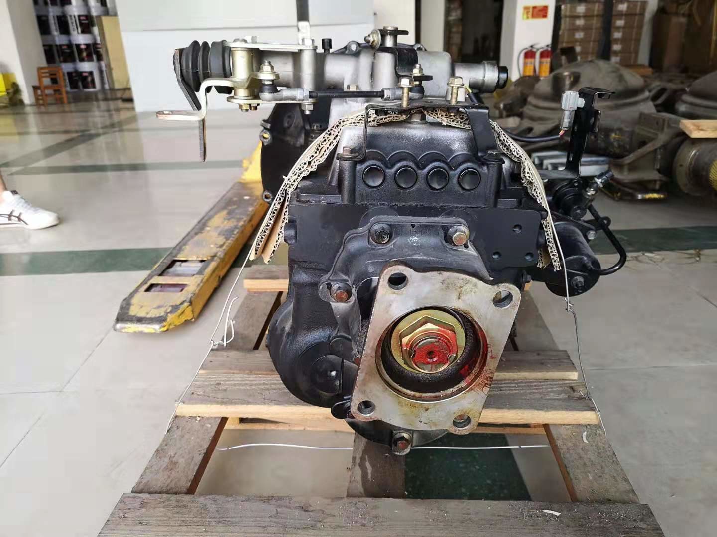Iron Shell ISUZU FVR Parts FVZ 6HK1 Manual MLD6Q Transmission Assembly Change Speed