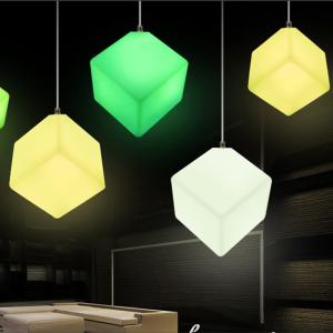  Remote Control Outdoor LED Cube Light  Pendant Light For Events & Parties Decoration Manufactures