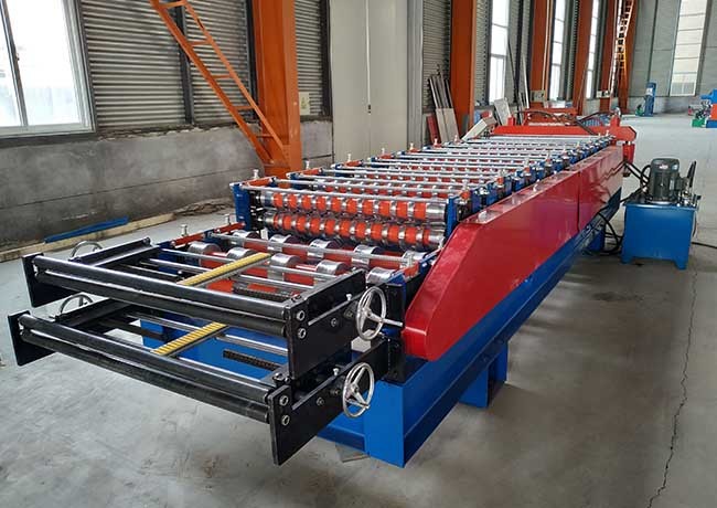 Speed 8-12 M/Min Double Layer Roll Forming Machine Roller Material 45# Steel