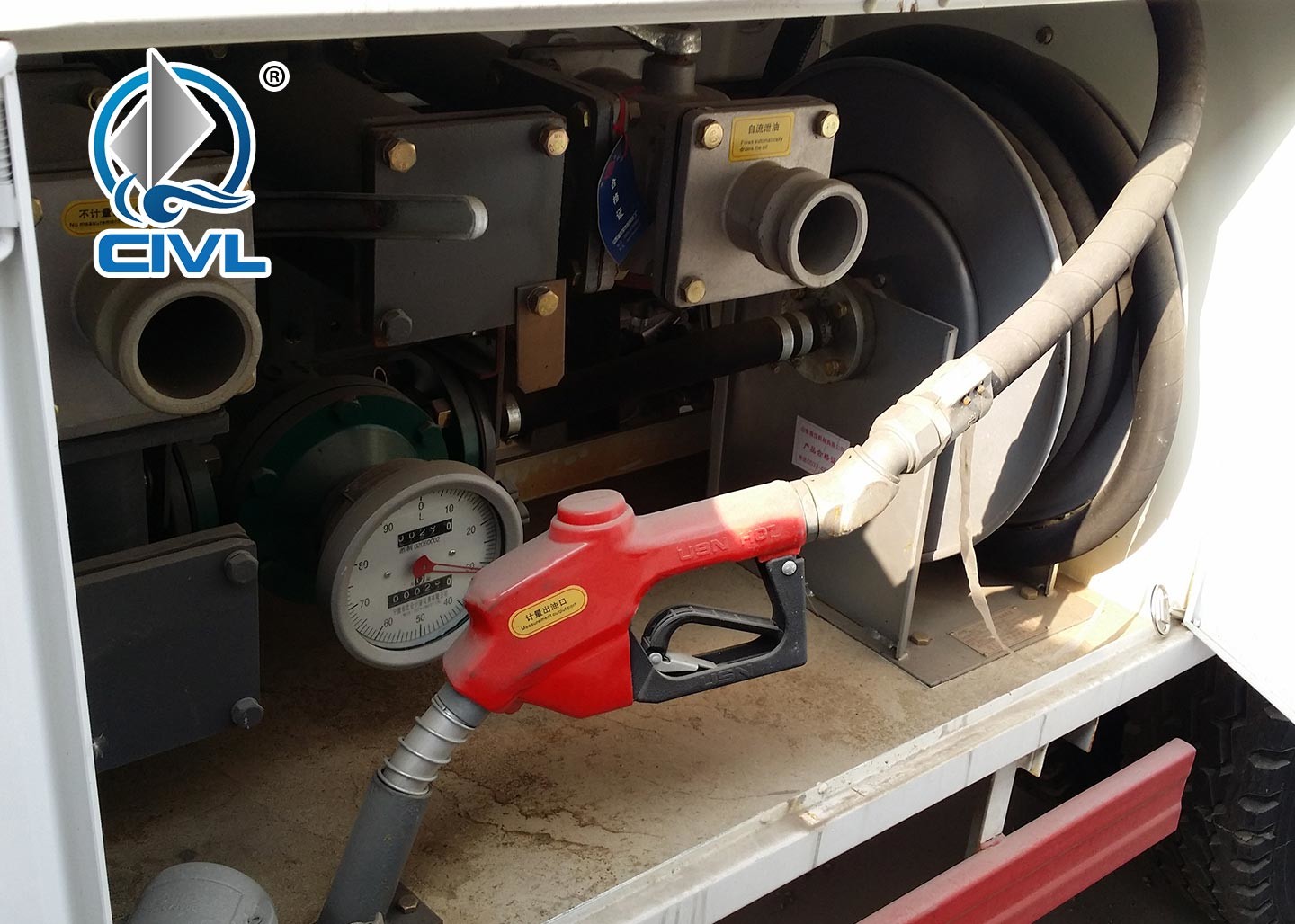 Manual 50000L Fuel Tank Trailer With Tractor 3 Axles Semi Trailer