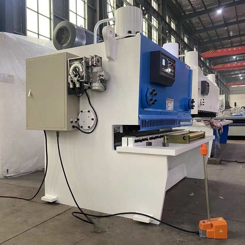 Metal Hydraulic Guillotine Shearing Machine CE ISO QC12K-16*1600