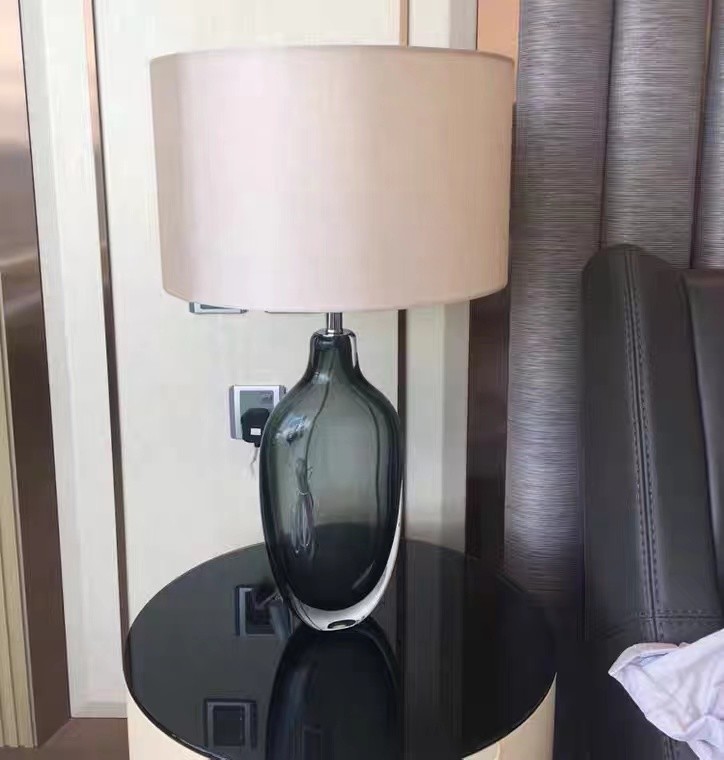 Hot Selling Creative Decoration Hotel Room Bedside Night Light Modern Led Table Lamp