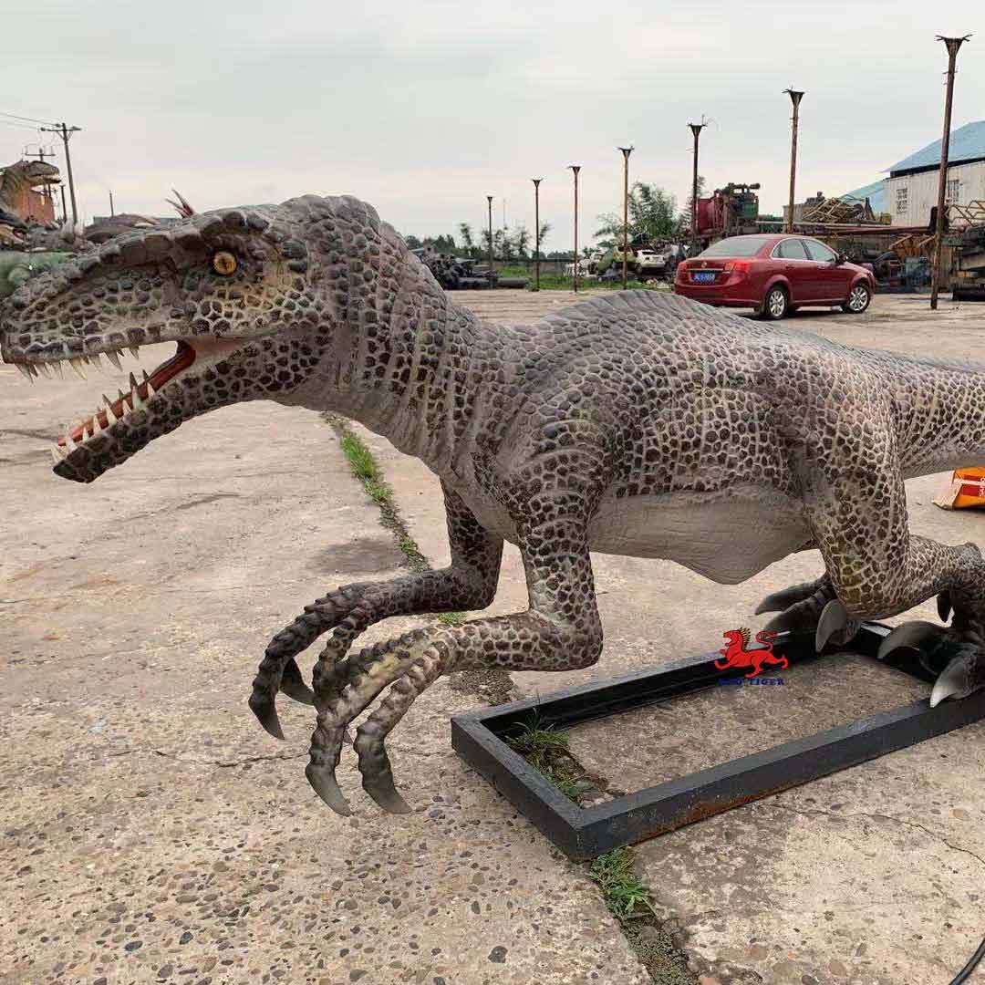 Theme Park Realistic Animatronic Dinosaur Raptor With Movement And Sound Customization