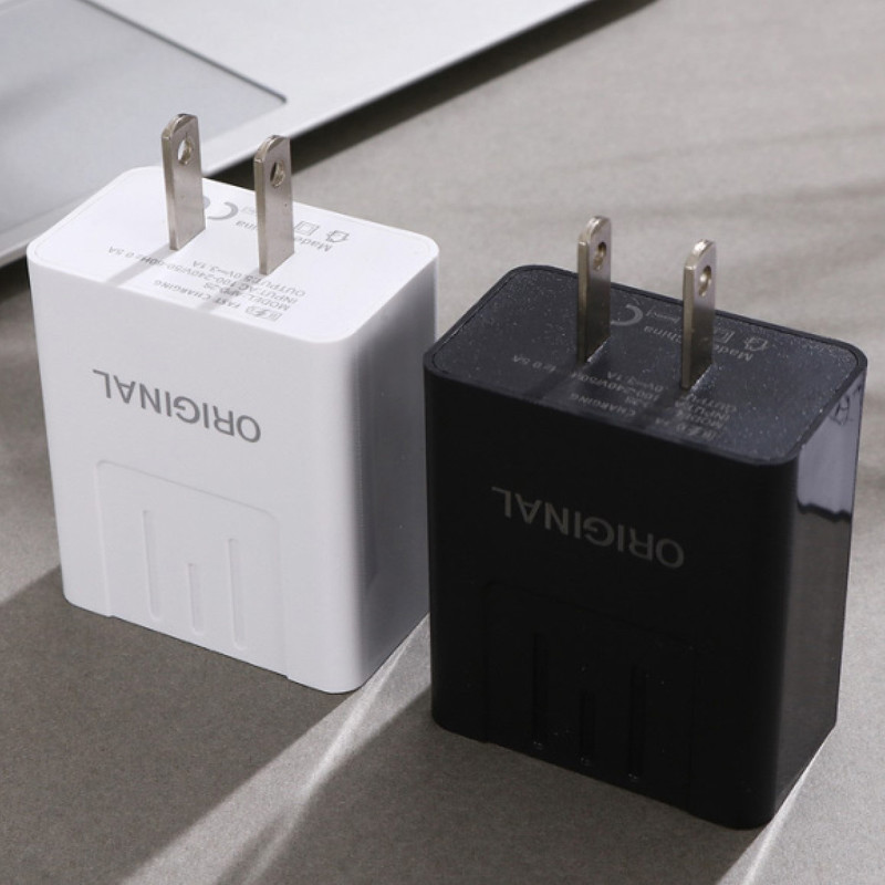 5V 3.1A Quick Charge 3.0 2 In 1PVC Fast Charging ABS Plastic Material