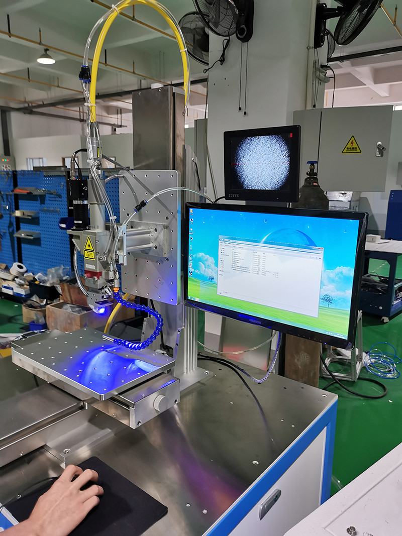 1000W 1080nm RAYCUS Laser Welder Machine For Stainless Steel