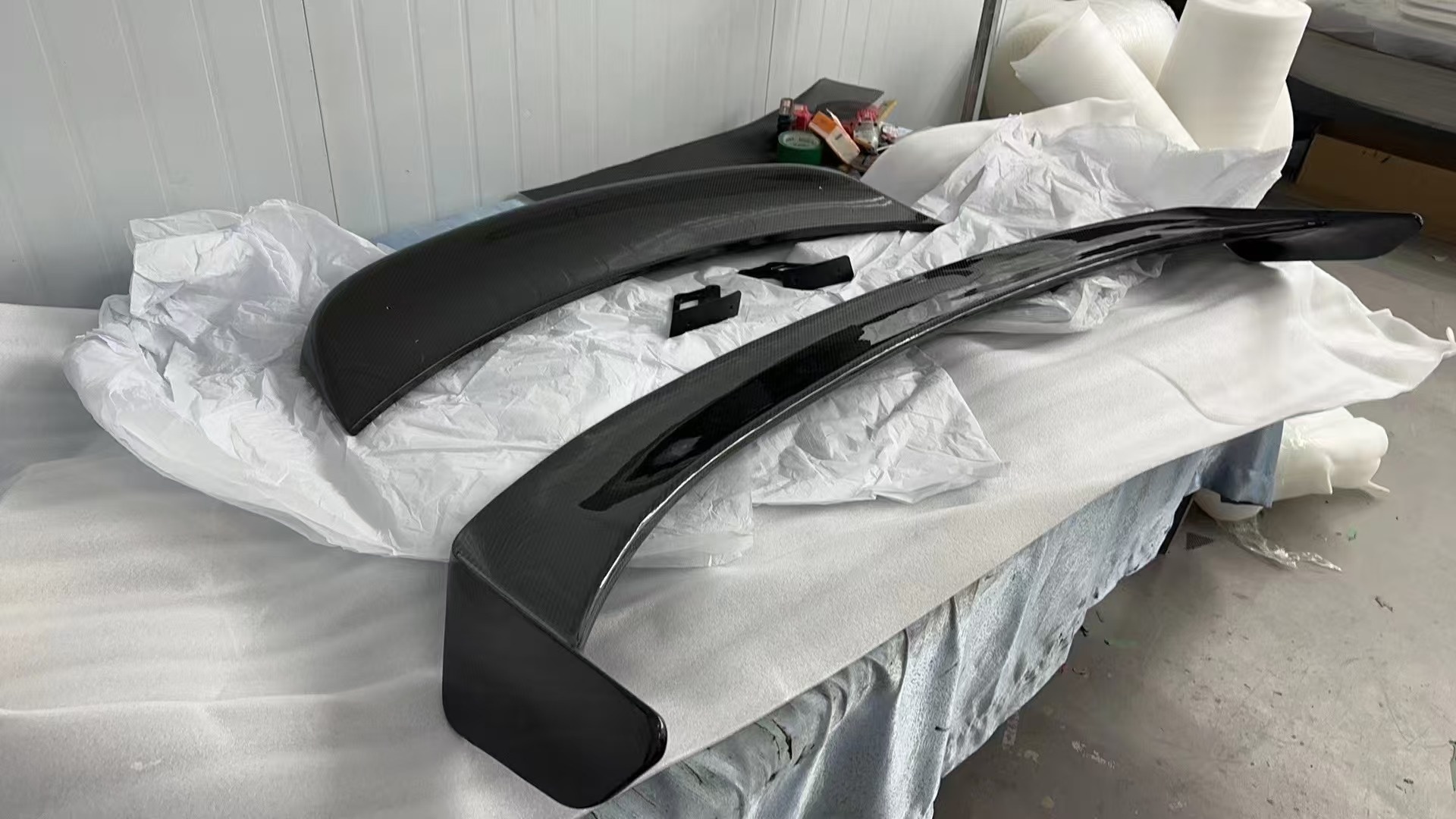 Taycan Porsche Body Kit Taycan Wch Style Carbon Fiber Spoiler Wing