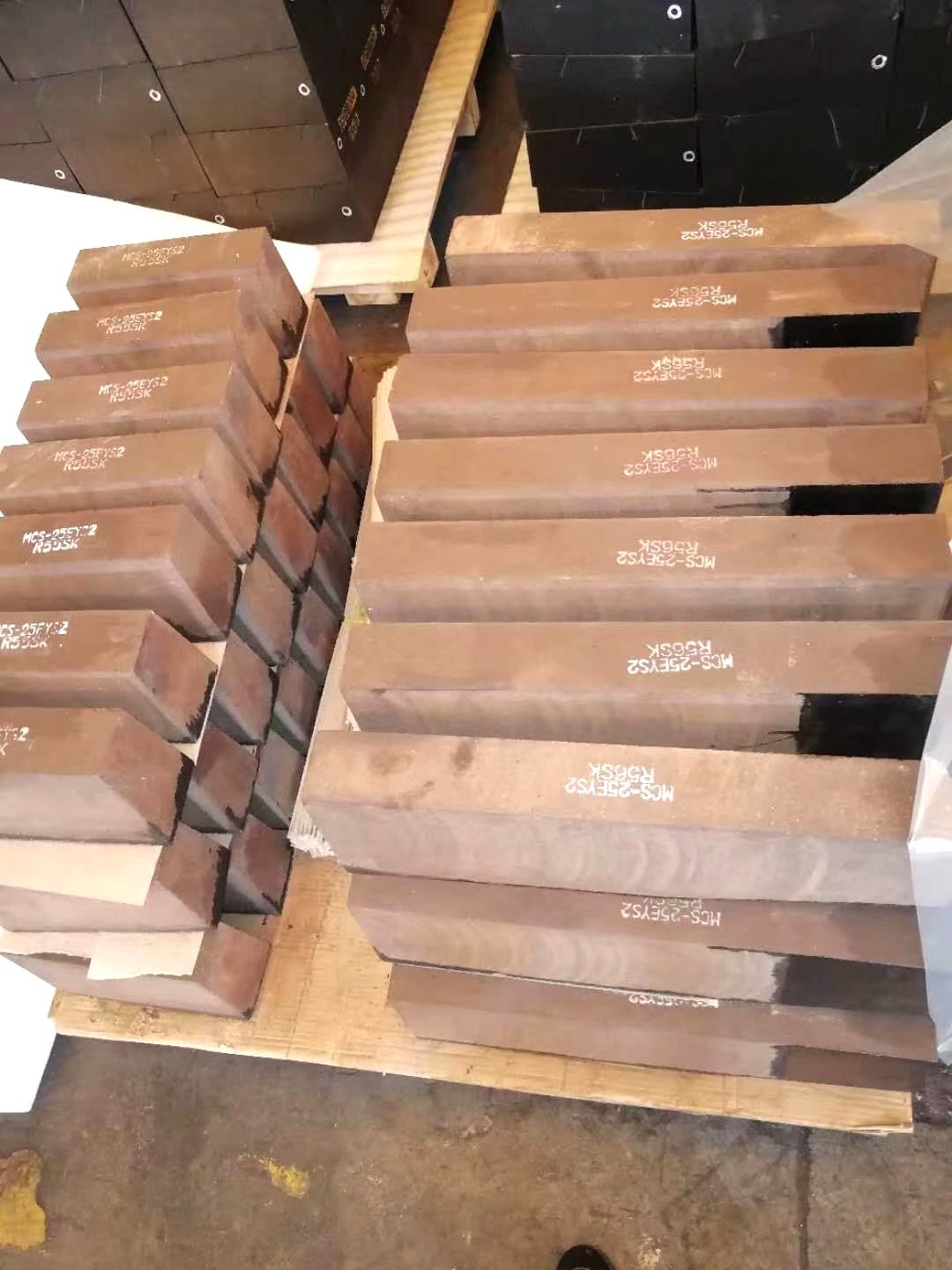 Refractory Fire Brick Blast Furnace Refractory Bricks With Japan Technology