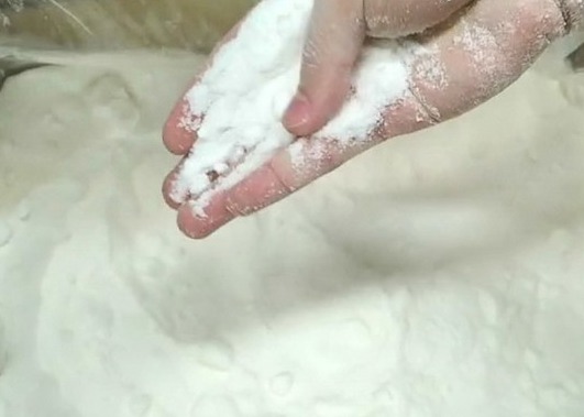 PGE Food Additive Emulsifier E475 For Whip Cream Gum Production Polyglycerol Esters Of Fatty Acids