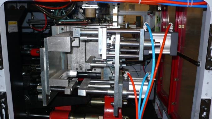 Single Station Automatic Blow Moulding Machine Custom Container Capacity