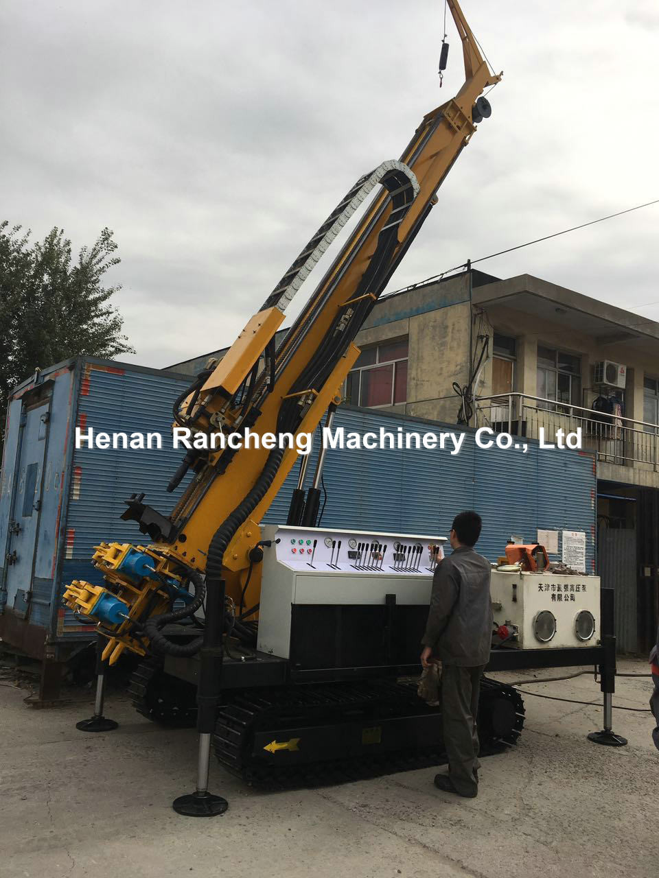 Hydraulic High Pressure Jetting Drilling Rig Electric Motor 130m - 170m Depth
