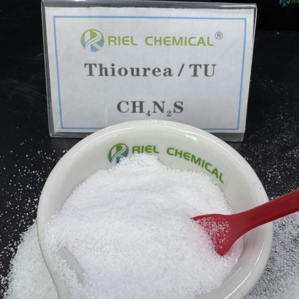 SC(NH2)2 ≥ 99% Thiourea White Crystal Particle for Chemical Industry Metal