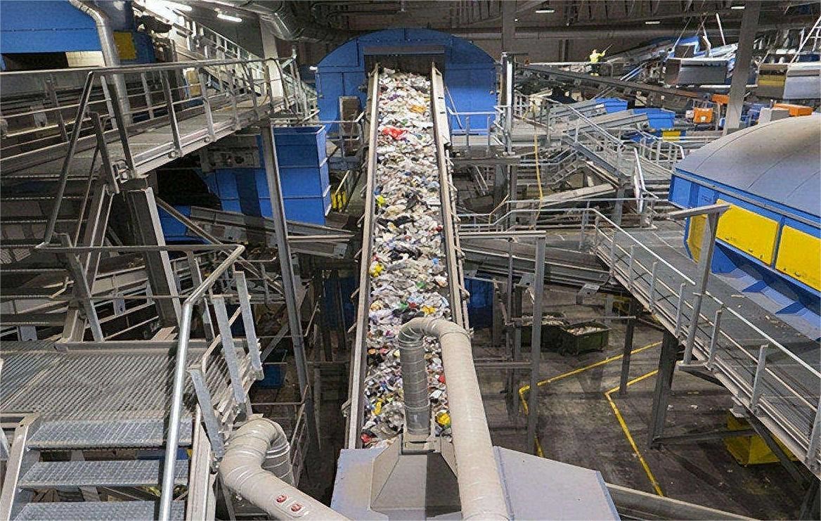 Domestic Waste Sorting Shredder Line Old Furniture Crushing Packaging Plant