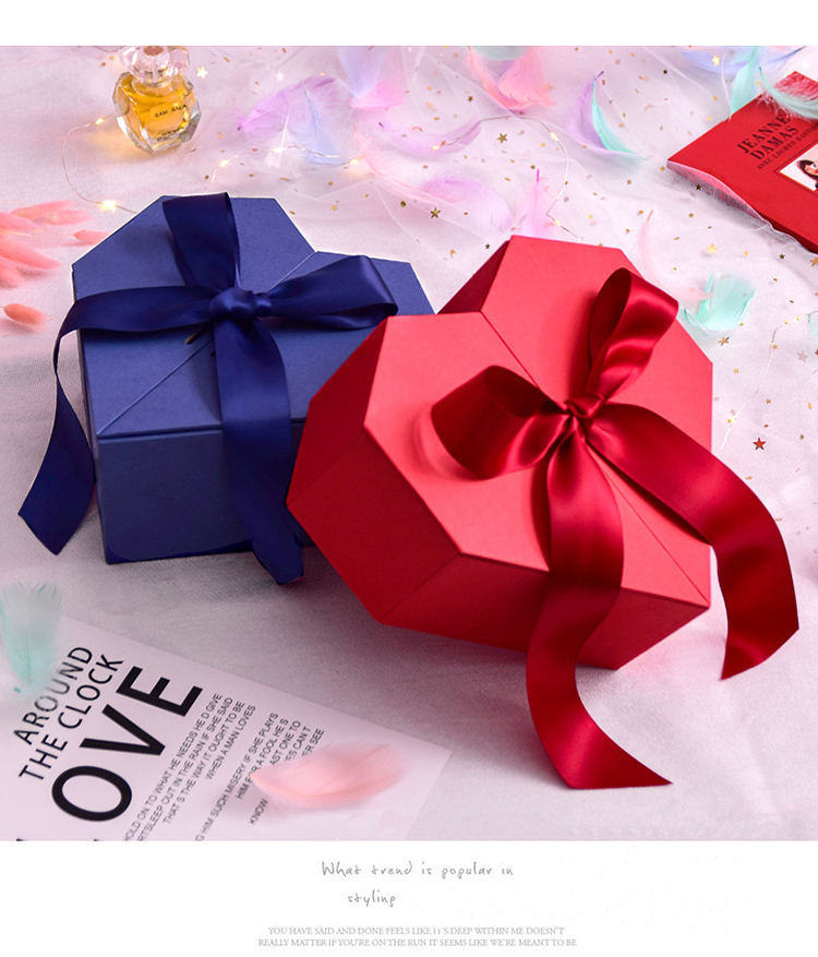 Custom Packaging Box Luxury Wedding Gift Box Heart Shape Cardboard Gift Box With Ribbon