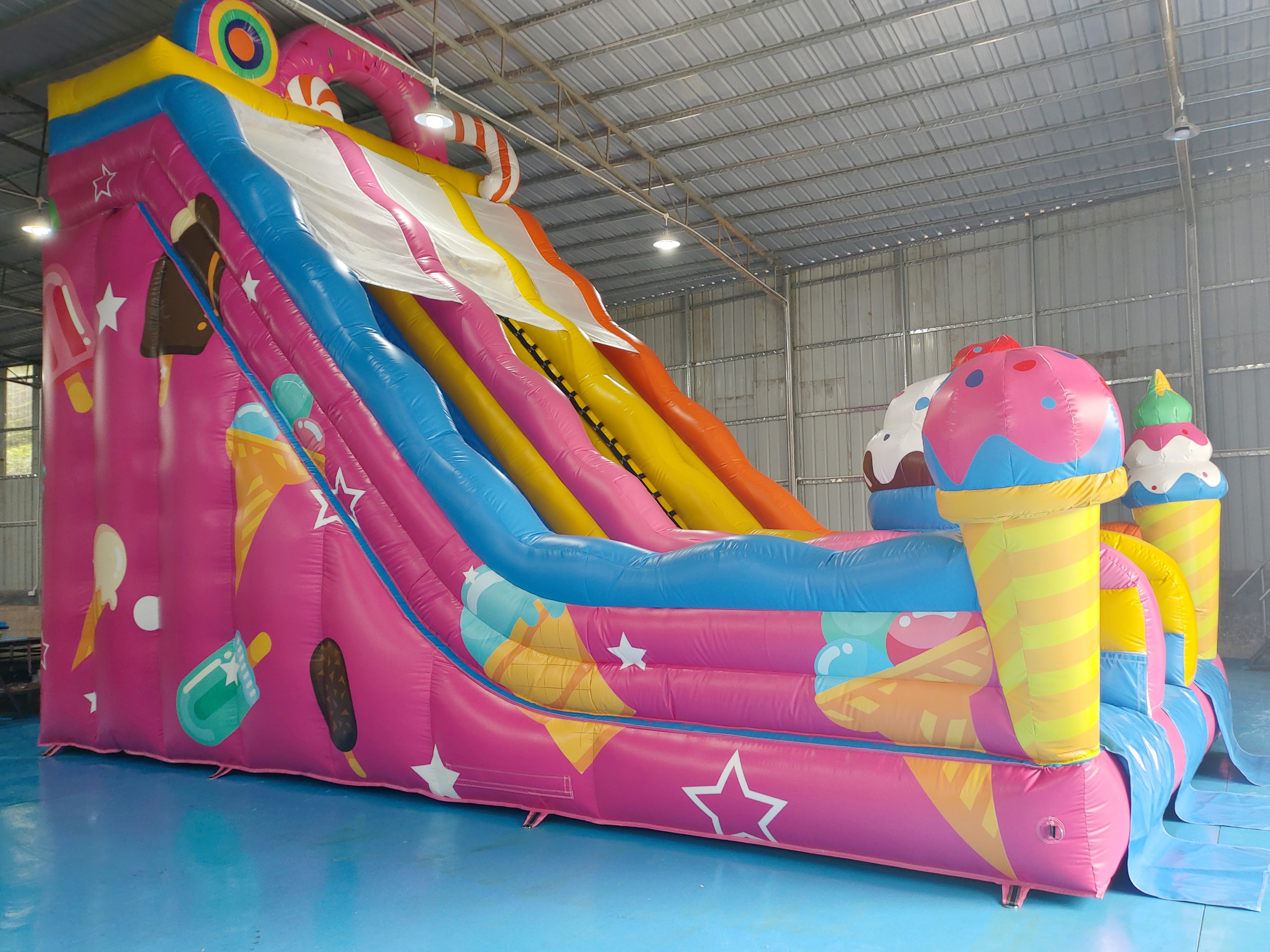 0.55mm PVC Tarpaulin Inflatable Slides Ice Cream Cupcake Cartoon Inflatable Dry Slide High Slide For Kids And Adults