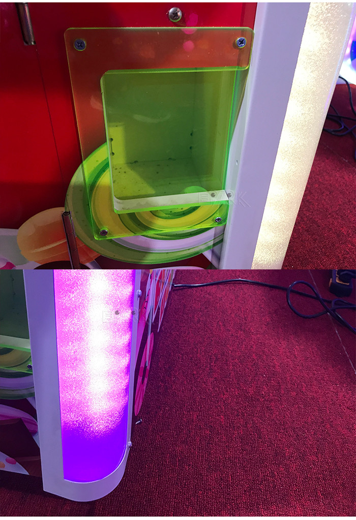 LCD Screen Coin Operated Amusement Machines Double Players Candy Machine