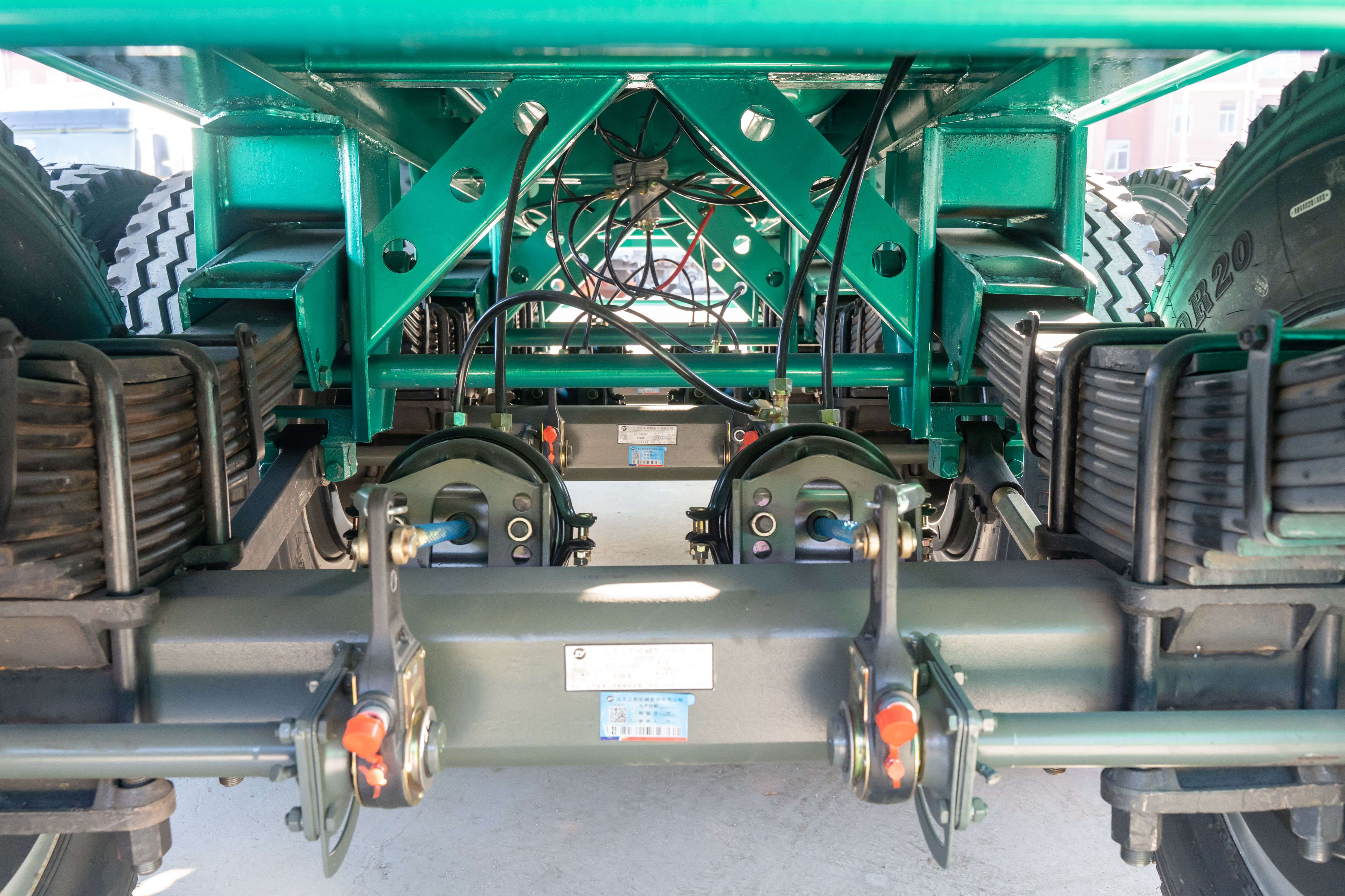 60T Rear Dump Trailer 3 Axle Hydraulic Cylinder Ending Tipper Semi-Trailer with Materials